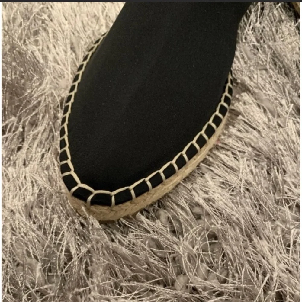 Urban Outfitters Neoprene Black Espadrille Slip-On Size 6